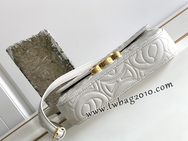 Celine專櫃2023新款Triomphe Shoulder Bag 賽琳最新款羊皮絎縫限定凱旋門腋下包 sldj2406